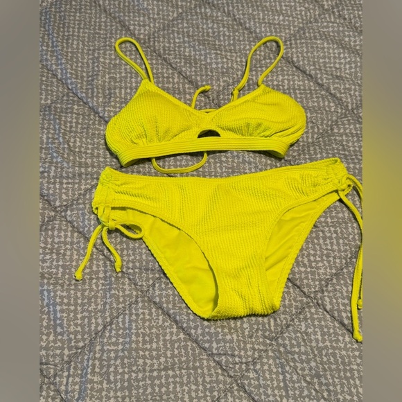 Hurley Bright Yellow Bikini Set - Picture 1 of 4